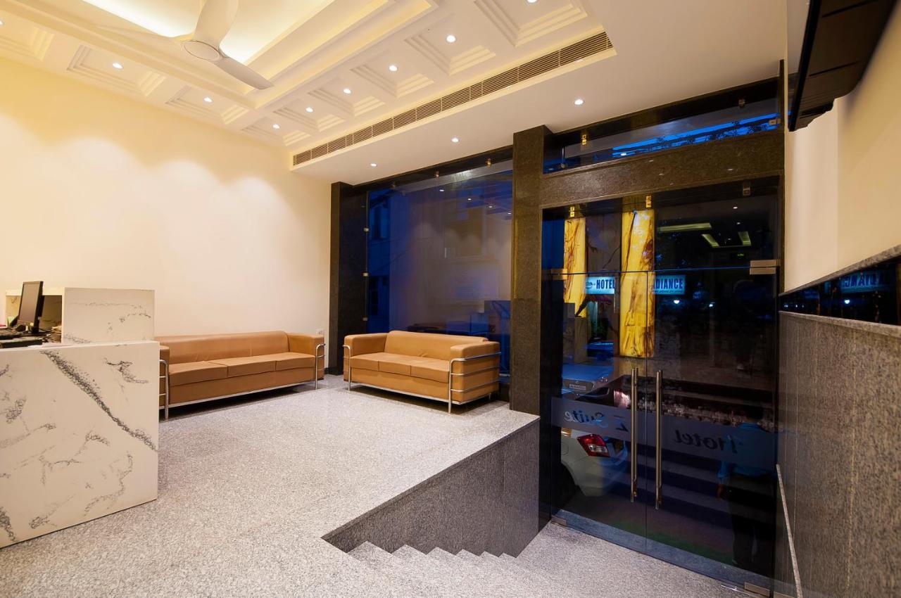 Hotel Z Suite-Near Delhi Airport 新德里 外观 照片